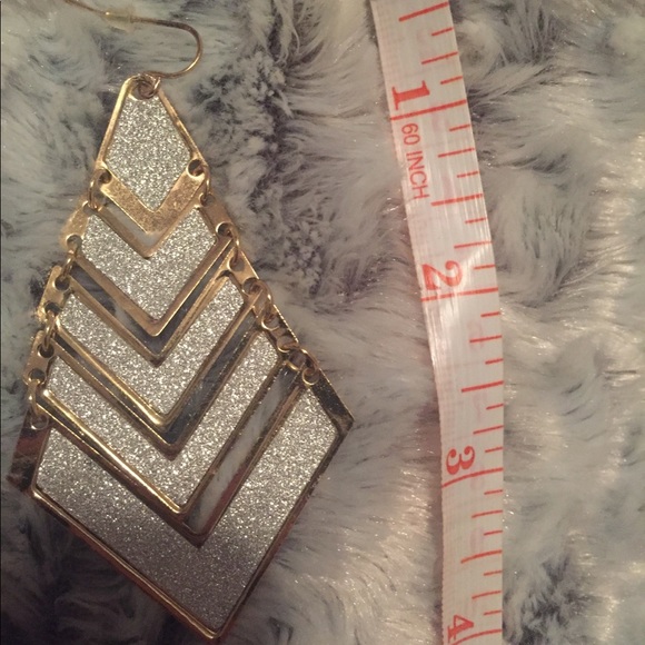 ✨Gold set! Earrings bracelets and ring ✨ - Picture 6 of 9